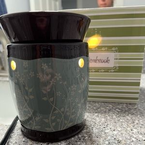 Scentsy warmer